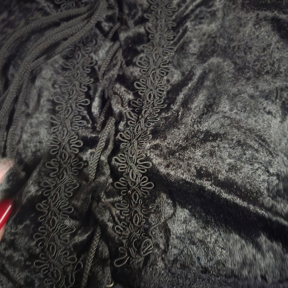 Black Velvet Bell Sleeve Top - Picture 4 of 6